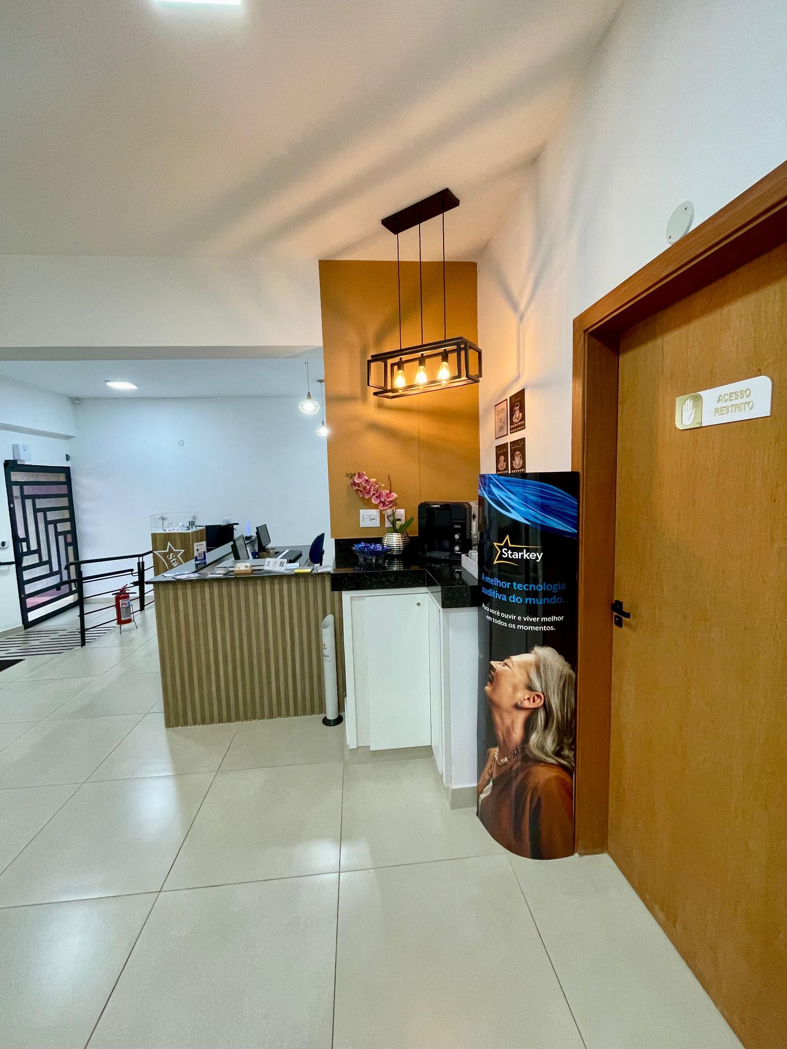 Ambiente interno da clínica Audiumvita